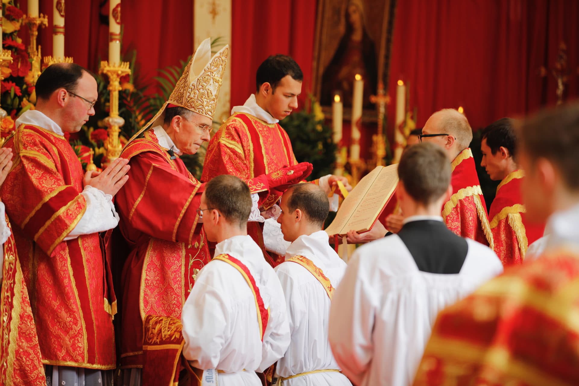 Priesterweihe bei der Piusbruderschaft 2021